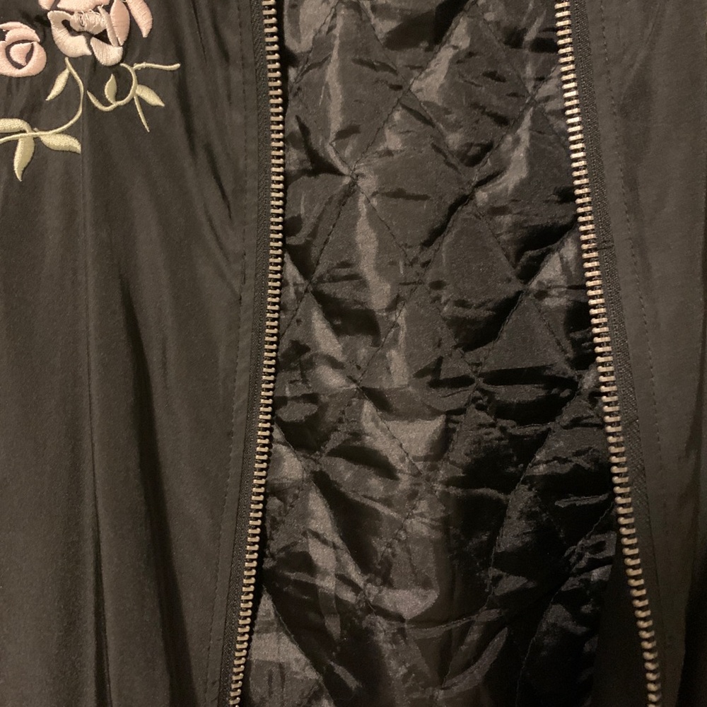Bomber jacket floral embroidery - Picture 5 of 11